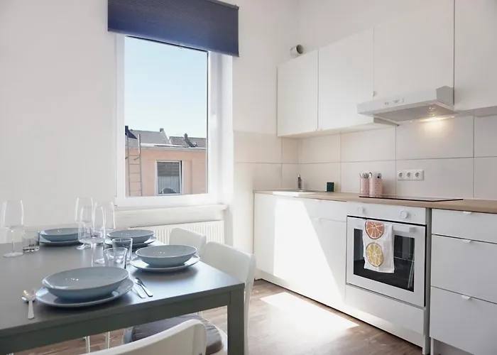 Neu Zentrale Netflix Balkon 4 Gaeste