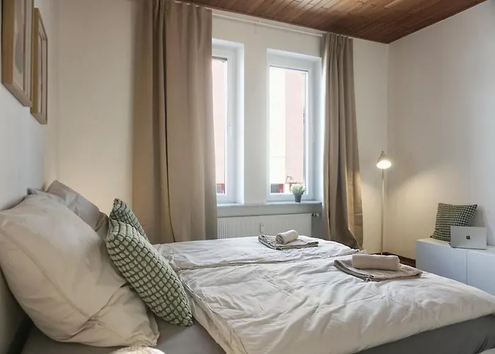 Neu Zentrale Netflix Balkon 4 Gaeste * 安德纳赫