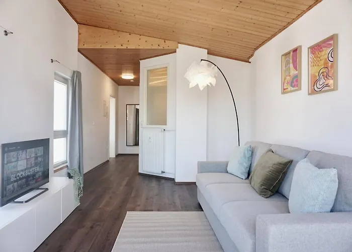 Neu Zentrale Netflix Balkon 4 Gaeste 安德纳赫