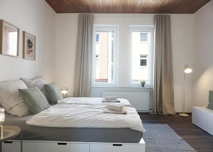 Neu Zentrale Netflix Balkon 4 Gaeste *